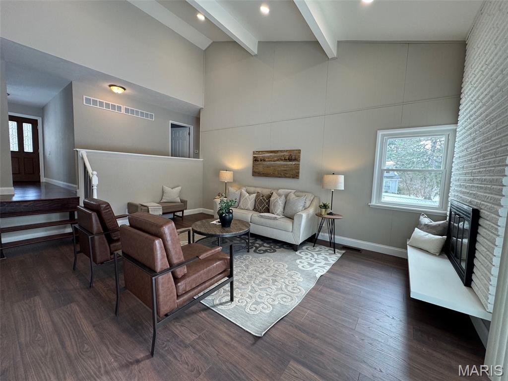 701 Fernview Drive Creve Coeur, MO 63141 - Photo 14 of 33