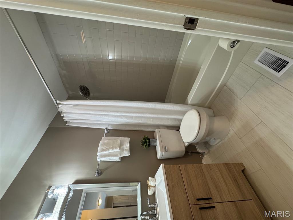 701 Fernview Drive Creve Coeur, MO 63141 - Photo 18 of 33