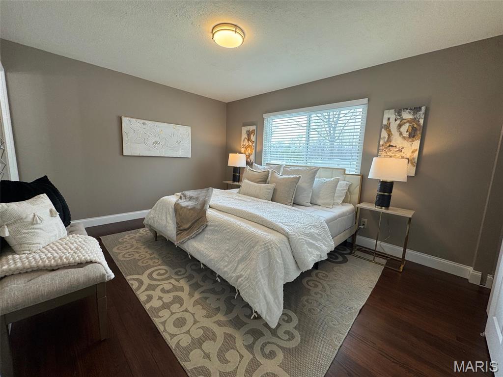 701 Fernview Drive Creve Coeur, MO 63141 - Photo 20 of 33