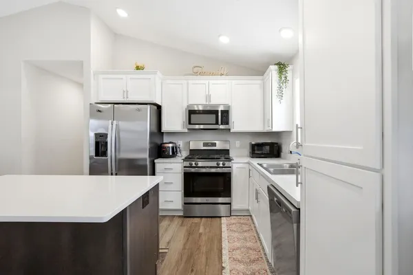 $394,900 | 1004 Triumph Trail, Isanti, MN 55040