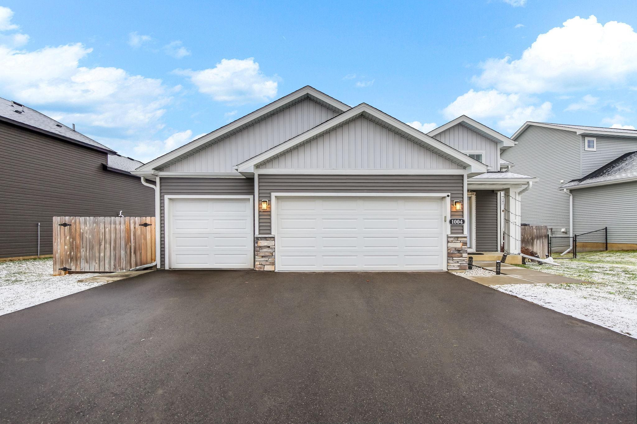 1004 Triumph Trail Isanti, MN 55040 - Photo 2 of 42