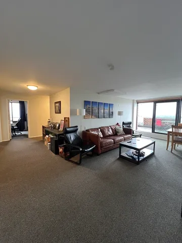 $4,550 | 1105 Massachusetts Avenue, Unit PH#B, Cambridge, MA 02138