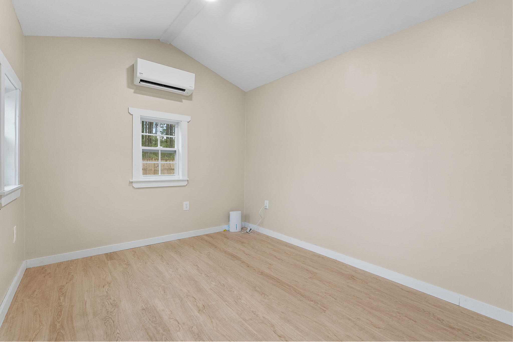 219 Saxony Loop Summerville, SC 29486 - Photo 16 of 56 47-web-or-mls-Barclay Media Co -56