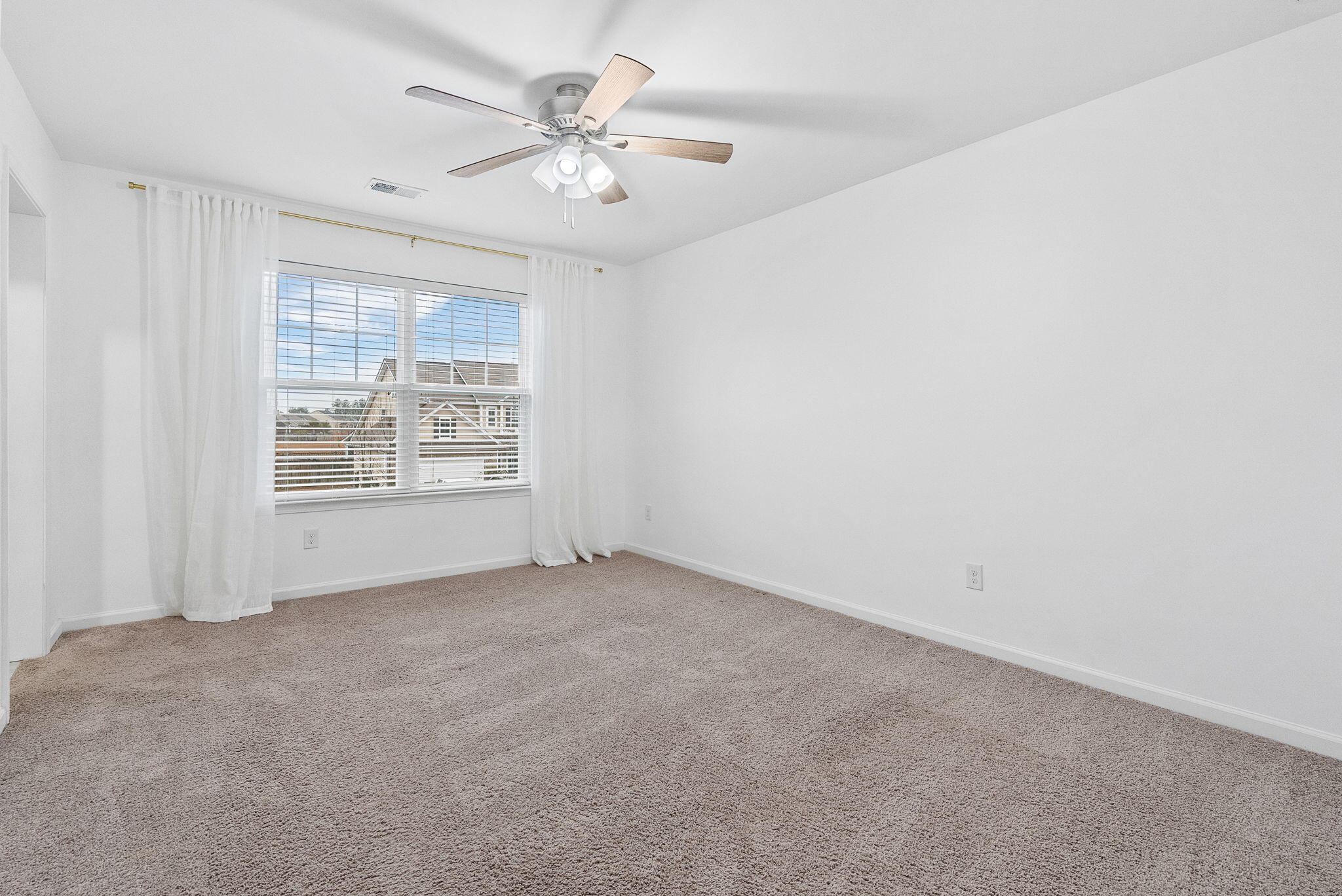 219 Saxony Loop Summerville, SC 29486 - Photo 19 of 56 44-web-or-mls-Barclay Media Co -44