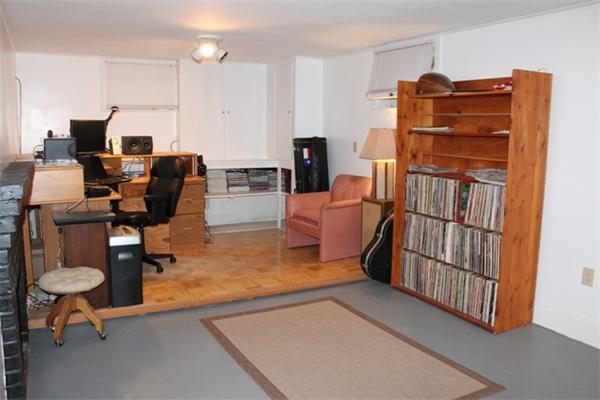 27 Mayfield Road Belmont, MA 02478 - Photo 19 of 22 Gallery Image 19