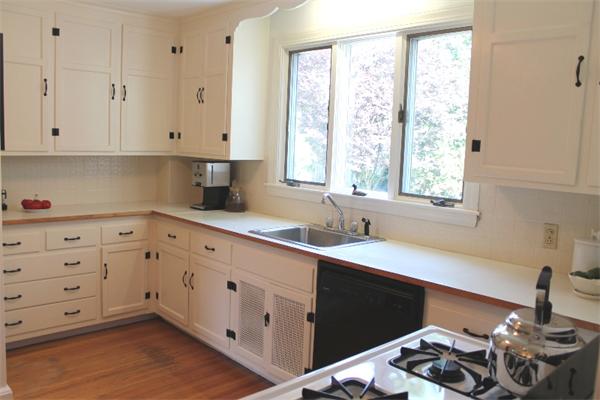 27 Mayfield Road Belmont, MA 02478 - Photo 8 of 22 Gallery Image 8