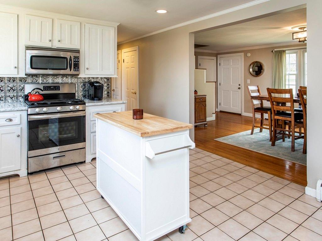 32 Hamlin Road Falmouth, ME 04105 - Photo 11 of 35 IMG_2019