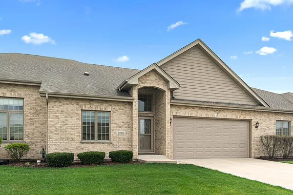 $549,900 | 13905 Breanne Lane, Unit 13905, Homer Glen, IL 60491