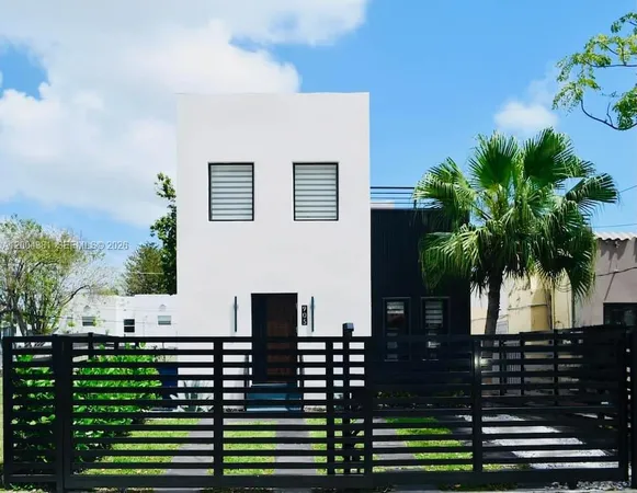 $6,000 | 905 Southwest 13th Court, Unit 905, Miami, FL 33135