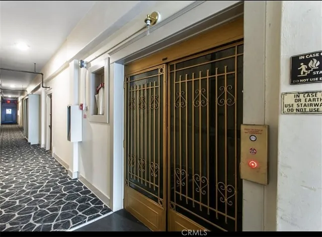 $1,800 | 325 West 3rd Street, Long Beach, CA 90802