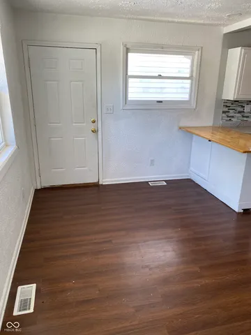 $215,000 | 602 South Biltmore Avenue, Indianapolis, IN 46241