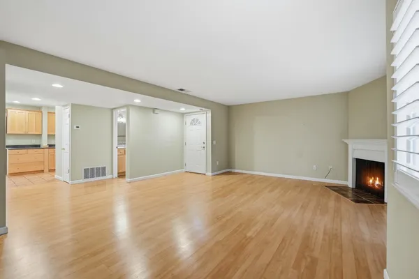 $355,000 | 5274 Lake Knoll Lane, Fair Oaks, CA 95628