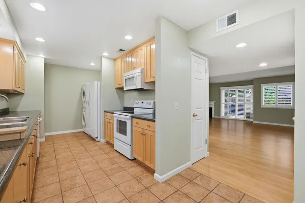$355,000 | 5274 Lake Knoll Lane, Fair Oaks, CA 95628