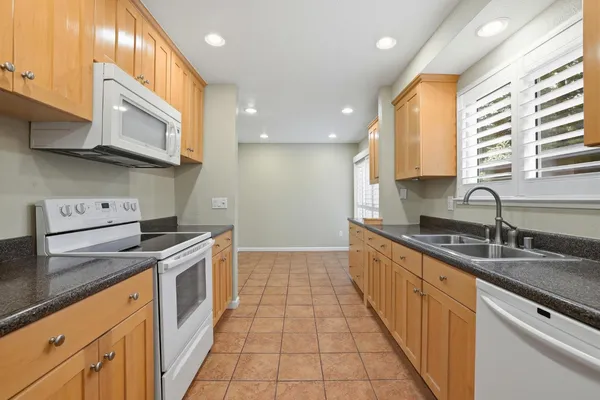 $355,000 | 5274 Lake Knoll Lane, Fair Oaks, CA 95628