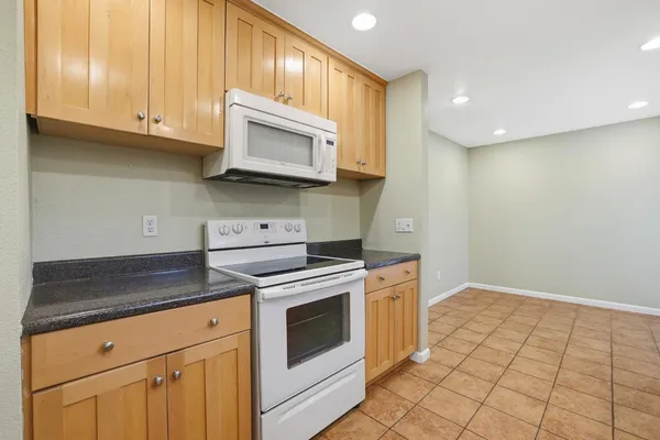 $355,000 | 5274 Lake Knoll Lane, Fair Oaks, CA 95628