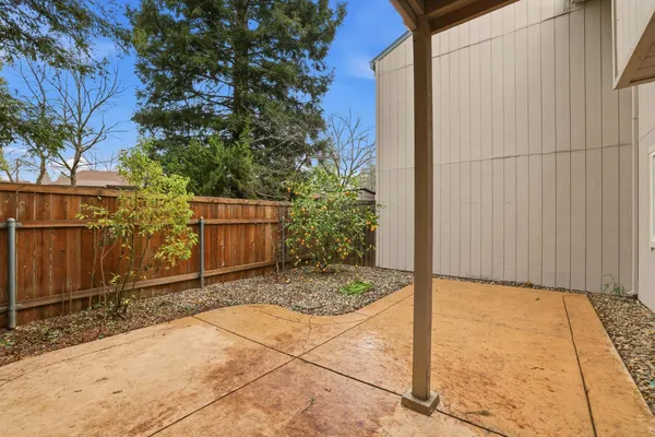 $355,000 | 5274 Lake Knoll Lane, Fair Oaks, CA 95628