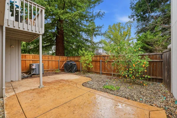 $355,000 | 5274 Lake Knoll Lane, Fair Oaks, CA 95628