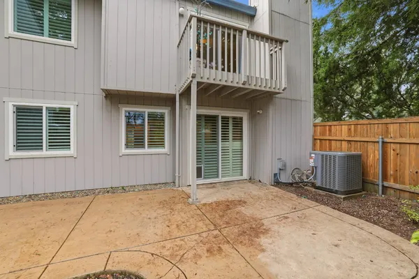 $355,000 | 5274 Lake Knoll Lane, Fair Oaks, CA 95628