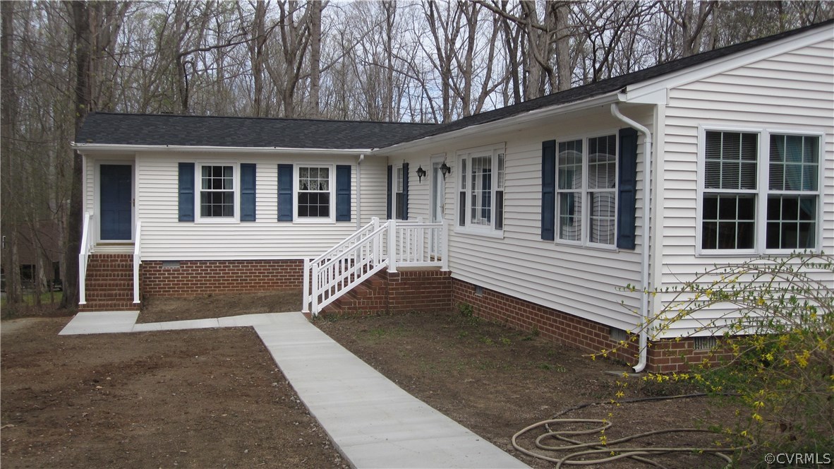 2758 Beaverrun Road Powhatan, VA 23139 - Photo 3 of 25 Gallery Image 3