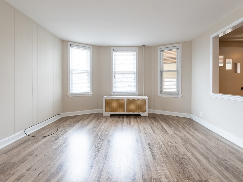 15 Russell Road Somerville, MA 02144 - Photo 16 of 31 Gallery Image 16