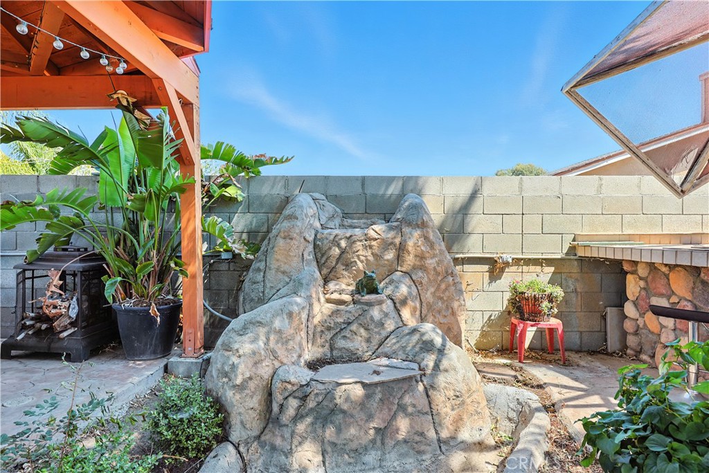 769 Harding Street Hemet, CA 92543 - Photo 25 of 29 a view of a couches in patio