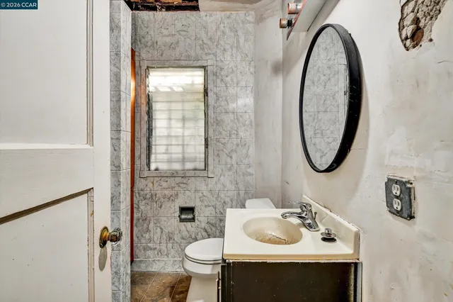 $699,000 | 1711 Carleton Street, Berkeley, CA 94703