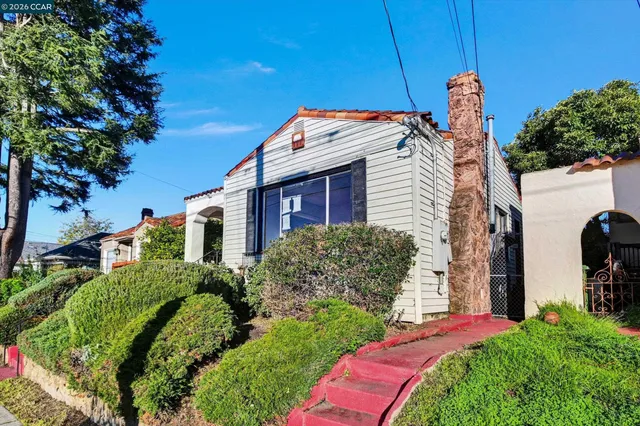 $699,000 | 1711 Carleton Street, Berkeley, CA 94703