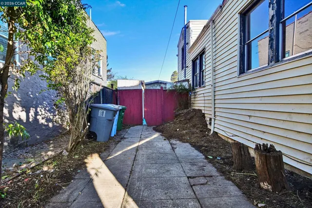 $699,000 | 1711 Carleton Street, Berkeley, CA 94703