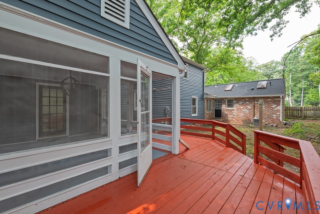 11840 Winfore Drive Midlothian, VA 23113 - Photo 31 of 40 Expansive red-stained wood deck featuring a railin