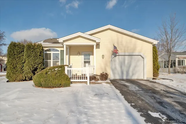 $185,000 | 3214 Harness Lane, Grayslake, IL 60030