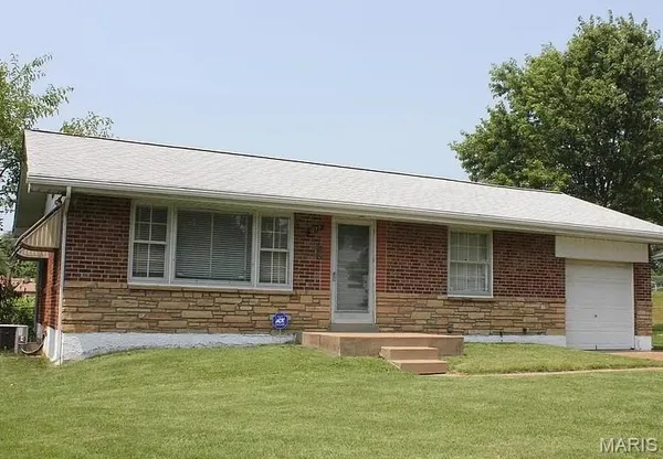 $94,900 | 1277 Admiral Drive, St. Louis, MO 63137