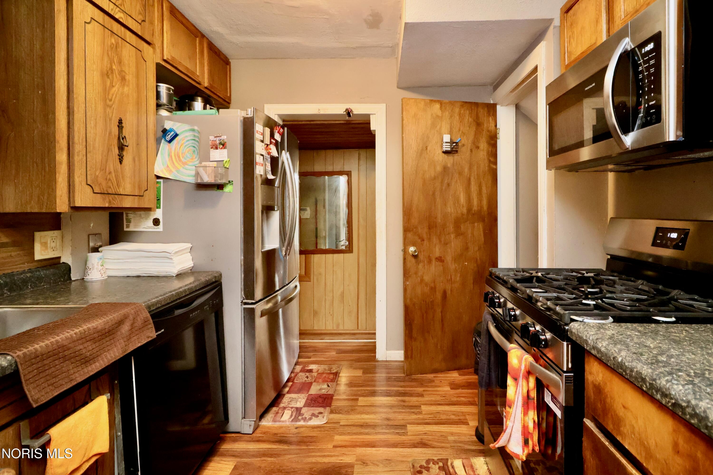 825 Secor Road Toledo, OH 43607 - Photo 9 of 41 Gallery Image 9