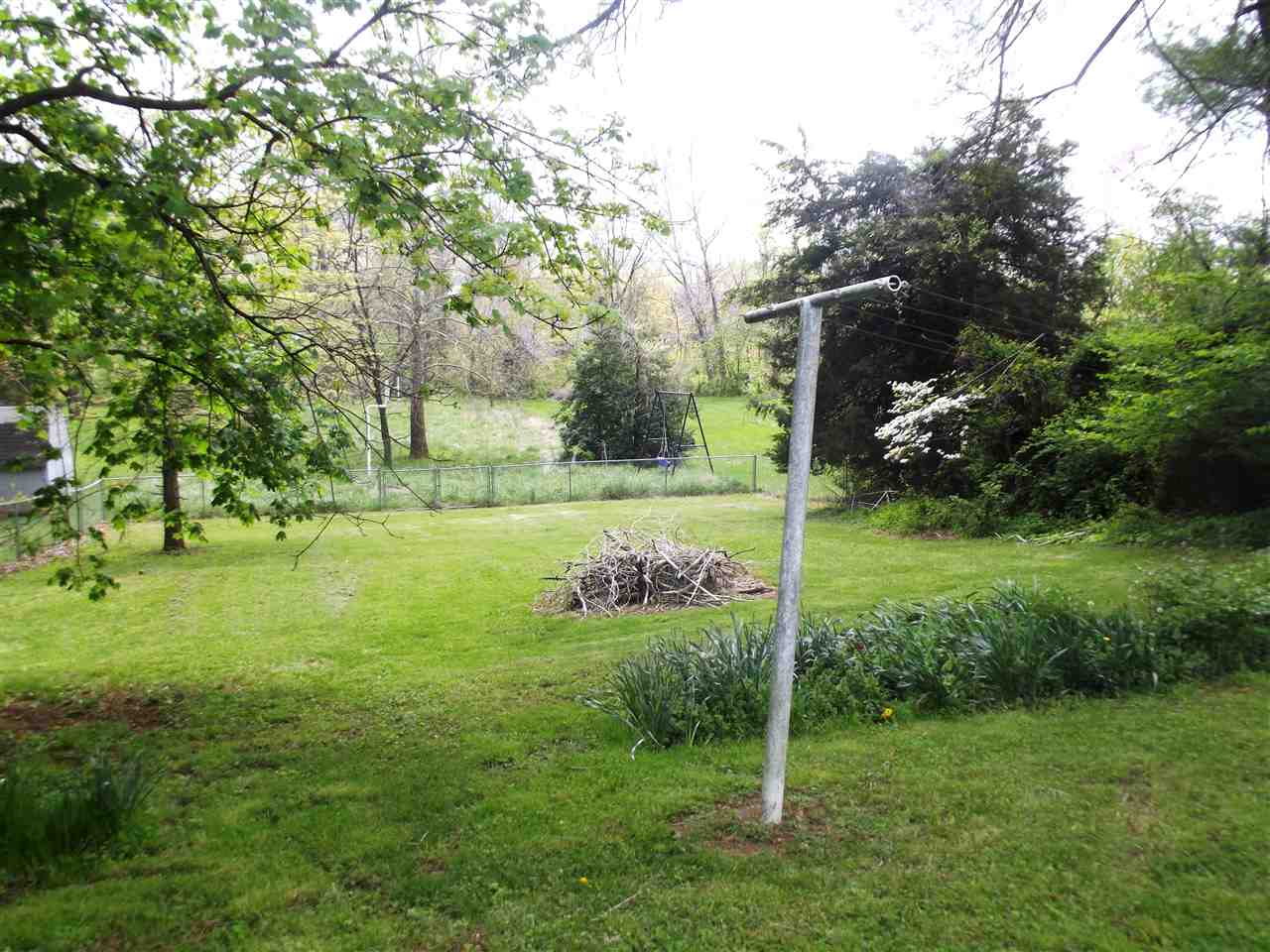 402 East Rockingham Street Elkton, VA 22827 - Photo 12 of 13 Gallery Image 12