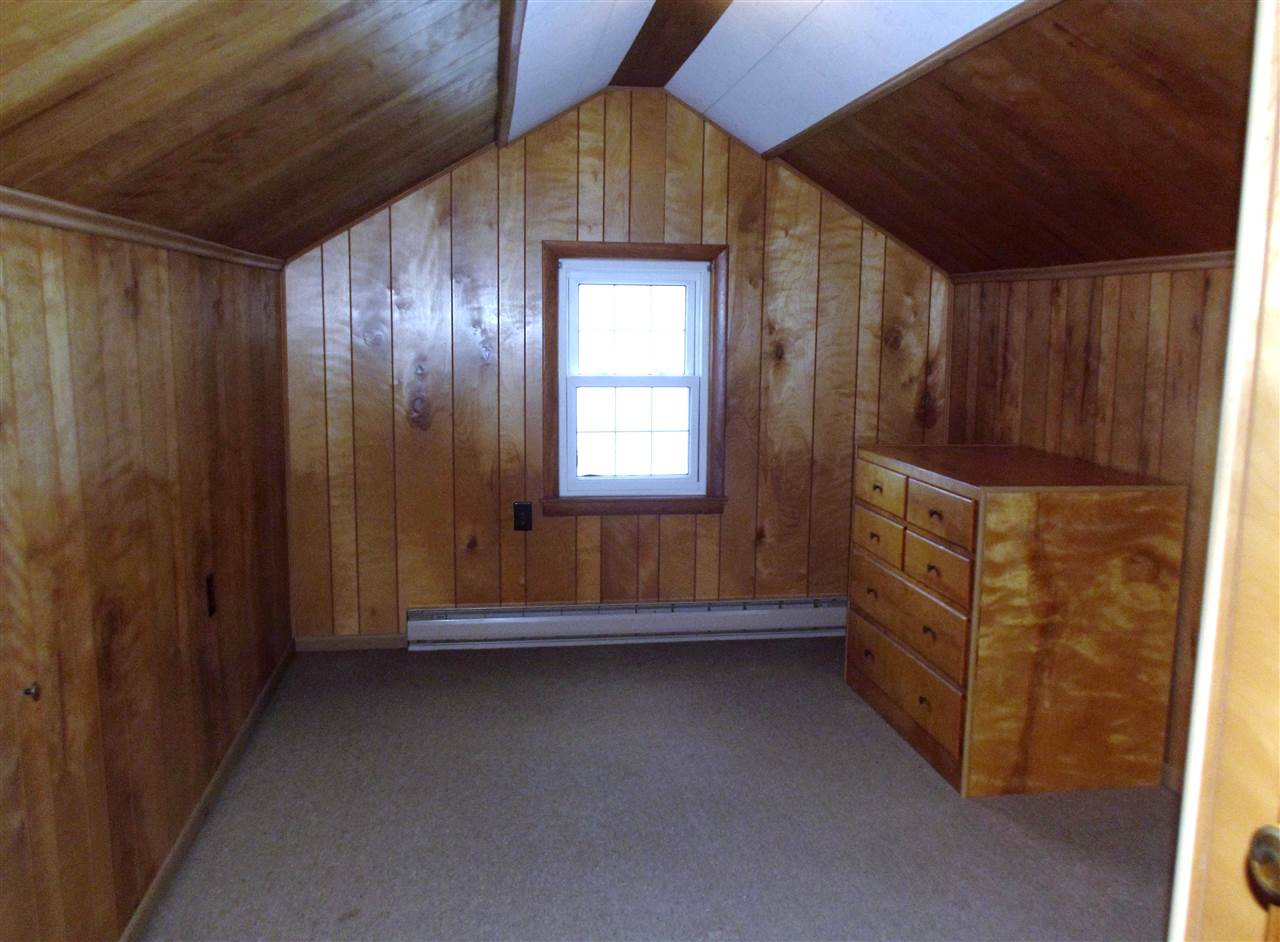 402 East Rockingham Street Elkton, VA 22827 - Photo 10 of 13 Gallery Image 10