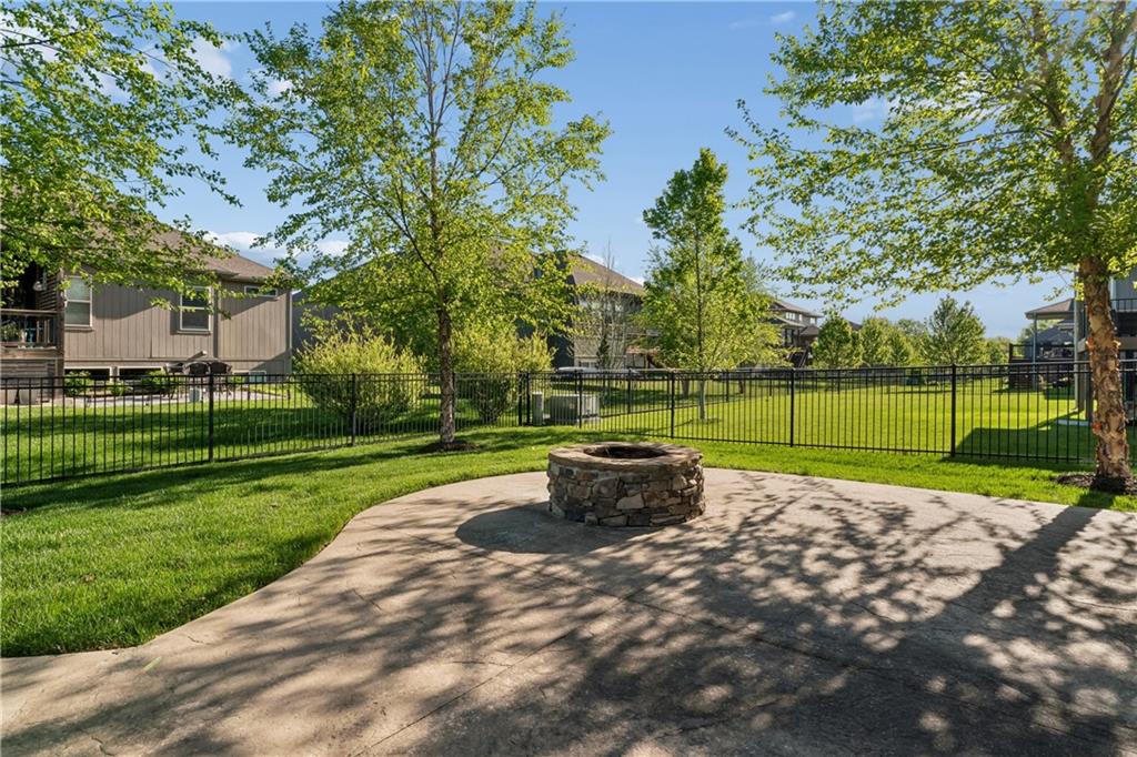 17218 West 197th Place Spring Hill, KS 66083 - Photo 33 of 40