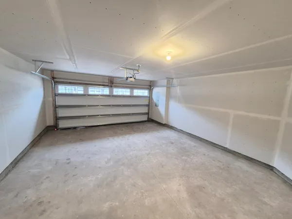 $2,595 | 14945 Archdale Lane, Rosemount, MN 55068