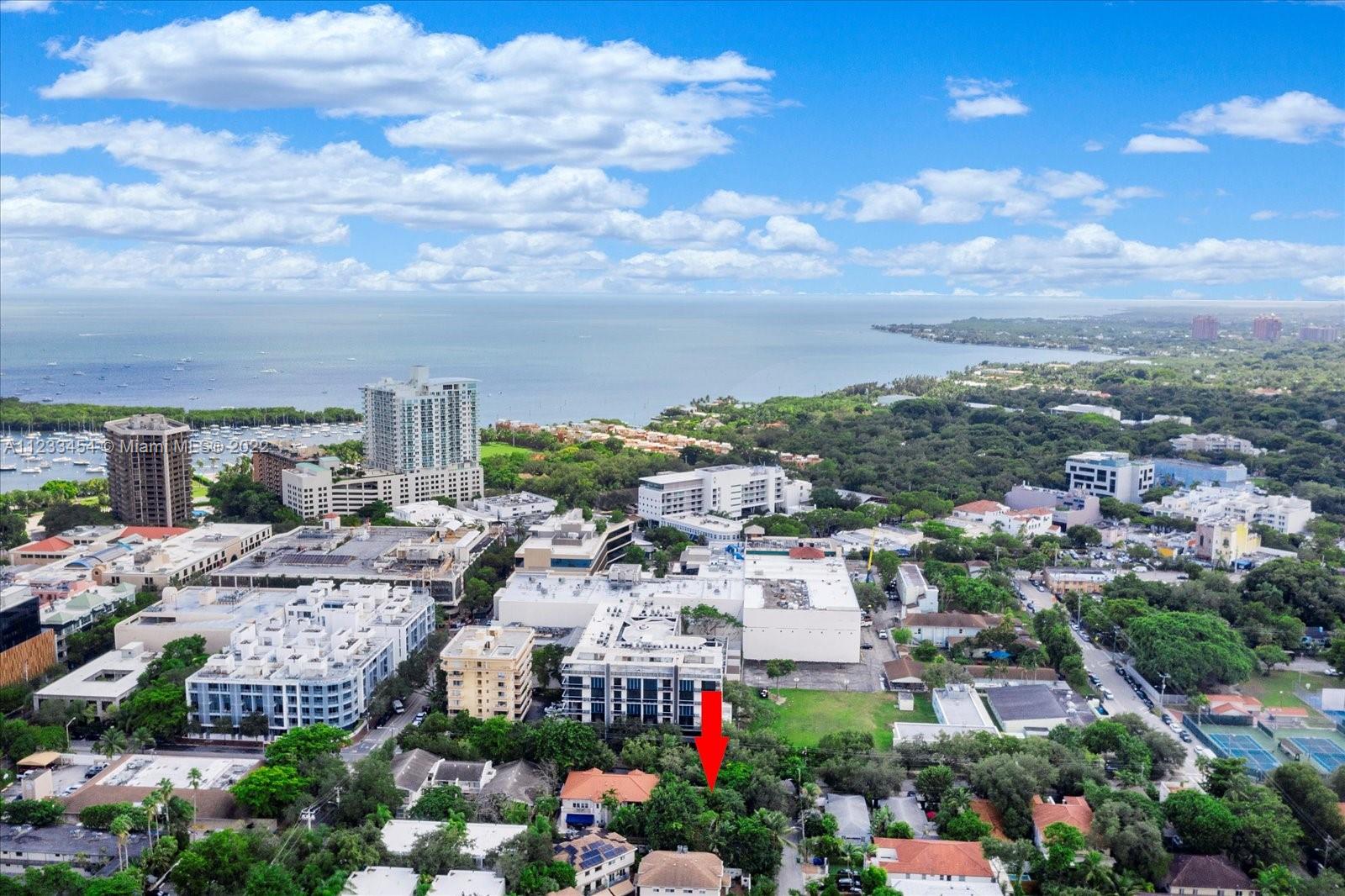 3041 Oak Avenue Coconut Grove, FL 33133 - Photo 29 of 31 a view of a city