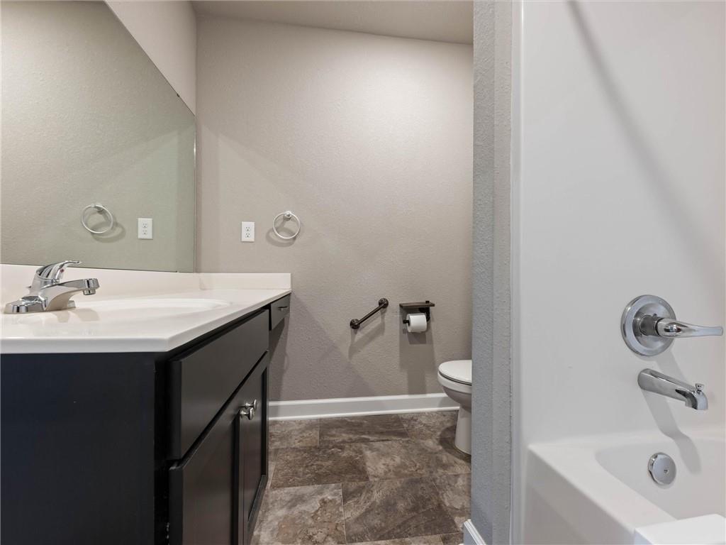213 North Pointe Lane Raymore, MO 64083 - Photo 18 of 30