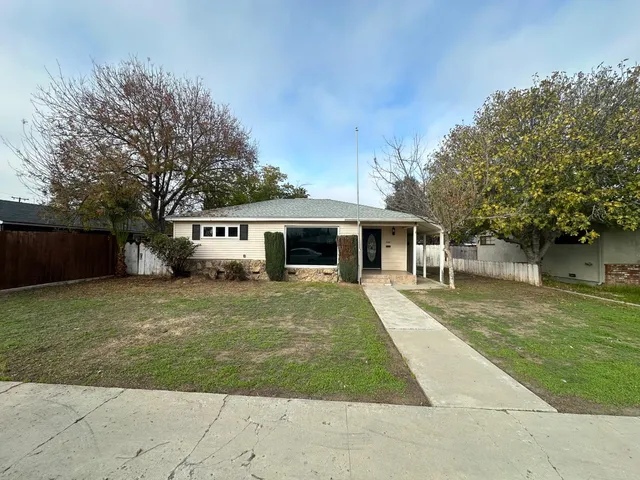 $265,900 | 444 Washington Street, Coalinga, CA 93210