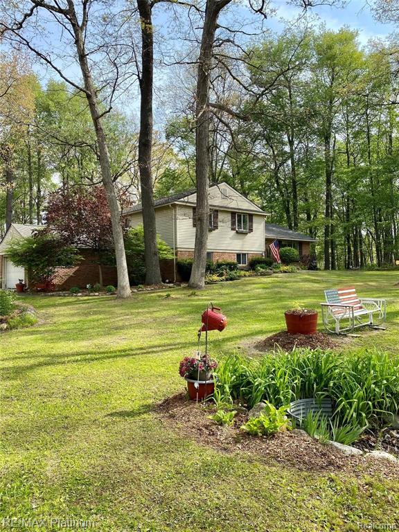 4750 Vines Road Howell, MI 48843 - Photo 1 of 35