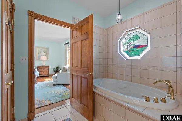 $1,175,000 | 40191 Cutty Sark Drive, Avon, NC 27915