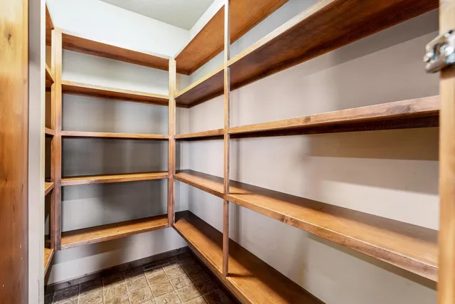 $379,900 | 15506 East Mainsgate Court, Wichita, KS 67228