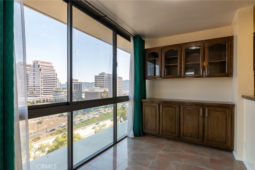 222 Monterey Road, Unit 805 Glendale, CA 91206 - Photo 15 of 49