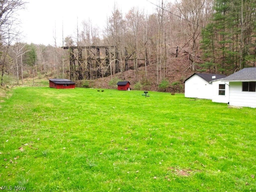 2573 Liverpool Road Le Roy, WV 25252 - Photo 5 of 26