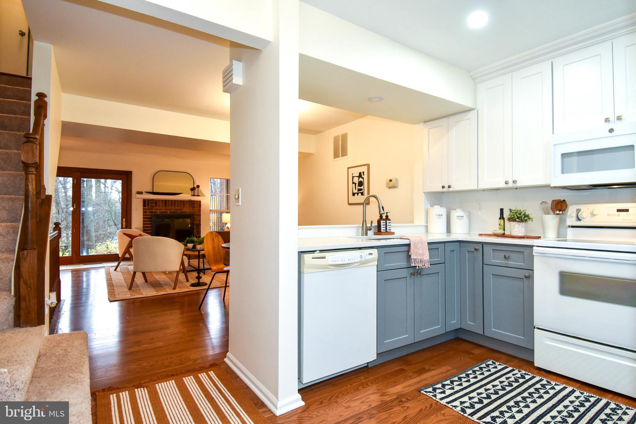 2016 Derby Ridge Lane, Unit 44 Silver Spring, MD 20910 - Photo 4 of 39 Gallery Image 4