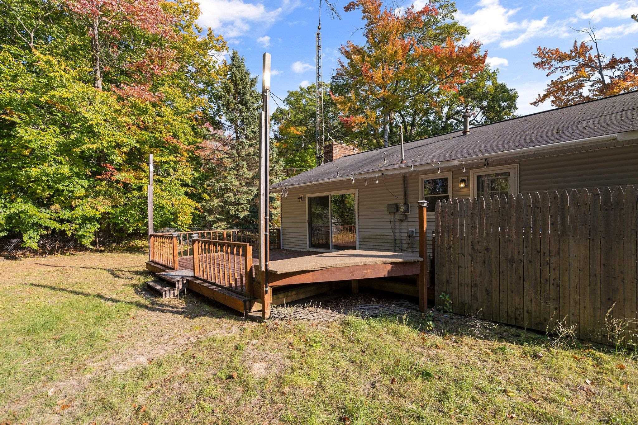 3008 Indian Hill Road Honor, MI 49640 - Photo 33 of 45 1905982-32.JPG