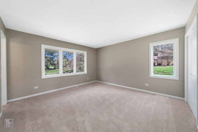 9N147 Muirhead Road Elgin, IL 60124 - Photo 8 of 9 Gallery Image 8