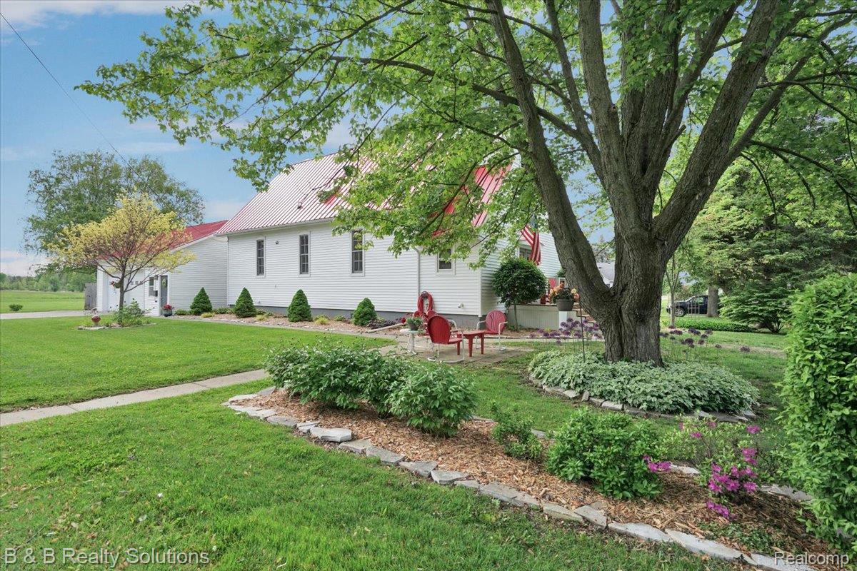 6624 Jefferson Road North Branch, MI 48461 - Photo 2 of 34 02-DSC03119.jpg