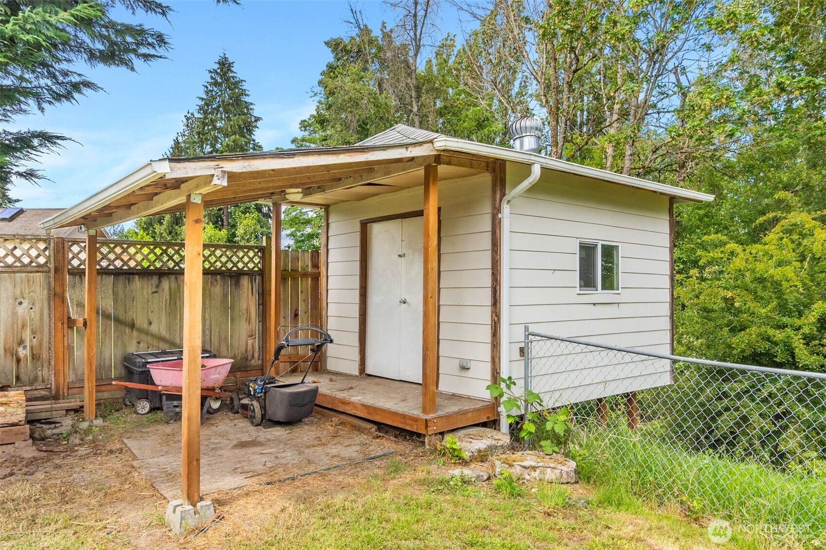 626 Southwest 142nd Street Burien, WA 98166 - Photo 9 of 35