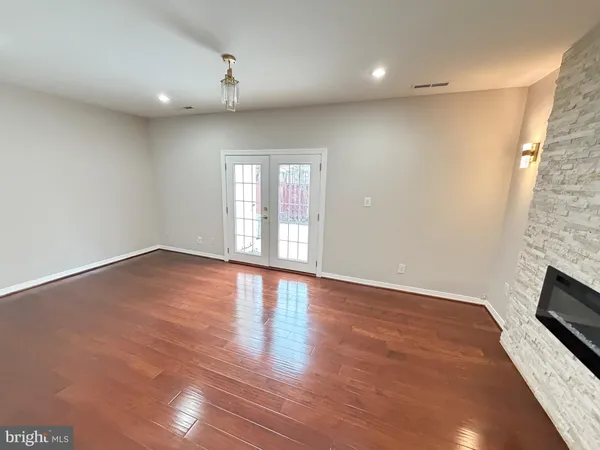 $569,000 | 6346 Rockshire Street, Alexandria, VA 22315